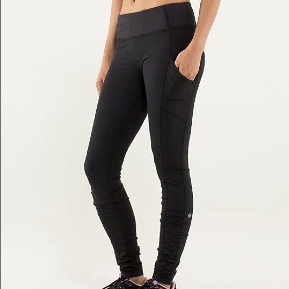 Lululemon Size 4 Black Ruched Leggings with Pocket